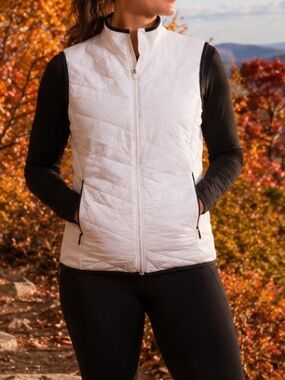 Athleta Insulated Flurry PrimaLoft Vest White Black M 383708 Quilted Hybrid